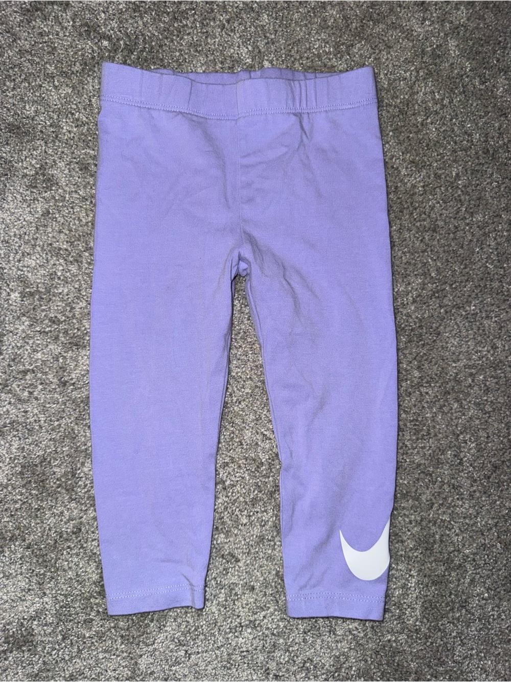 Nike 2T girls basic legging with large side swish logo